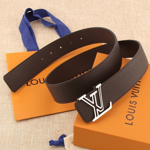 激安ルイヴィトンベルト着用イメージ